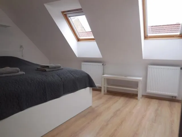 Kamenice Apartamento *
